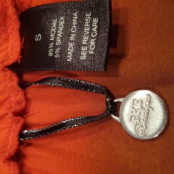 BKE Boutique Racer Back Tank. Size Small. Orange & Black with Silver Applique. - Picture 4 of 7